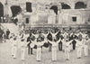 BOUCHES- DU- RHÔNE. Tambourinaires Farandole, dans les Arènes D'arles 1900