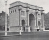 The Marble Arch. E.O. HOPPÉ. London 1930 old vintage print picture