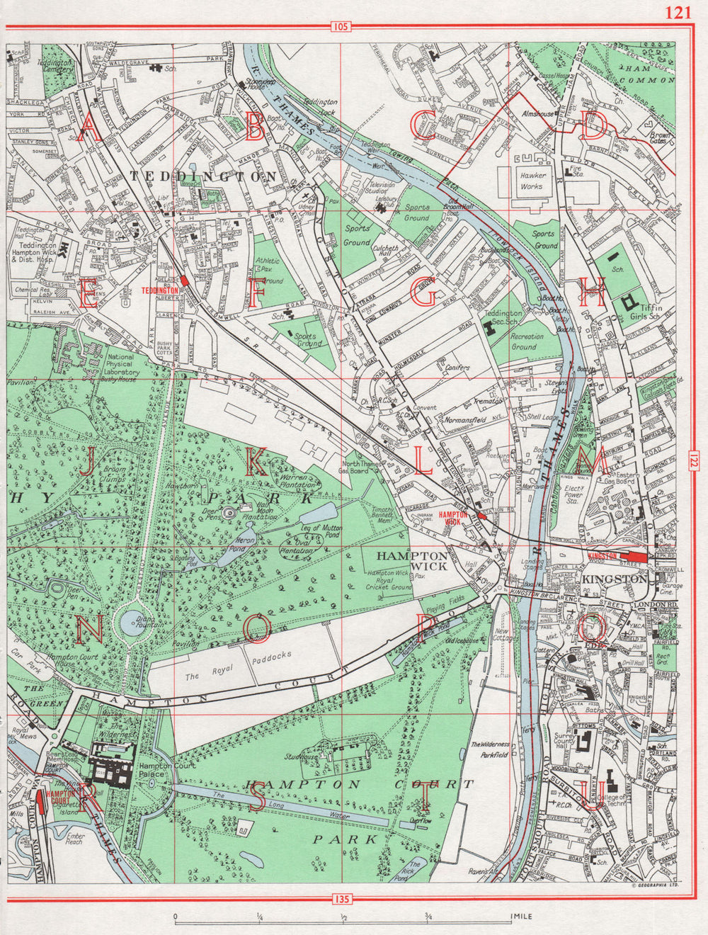 HAMPTON COURT. Teddington Hampton Wick Kingston Upon Thames Bushy Park 1964 map