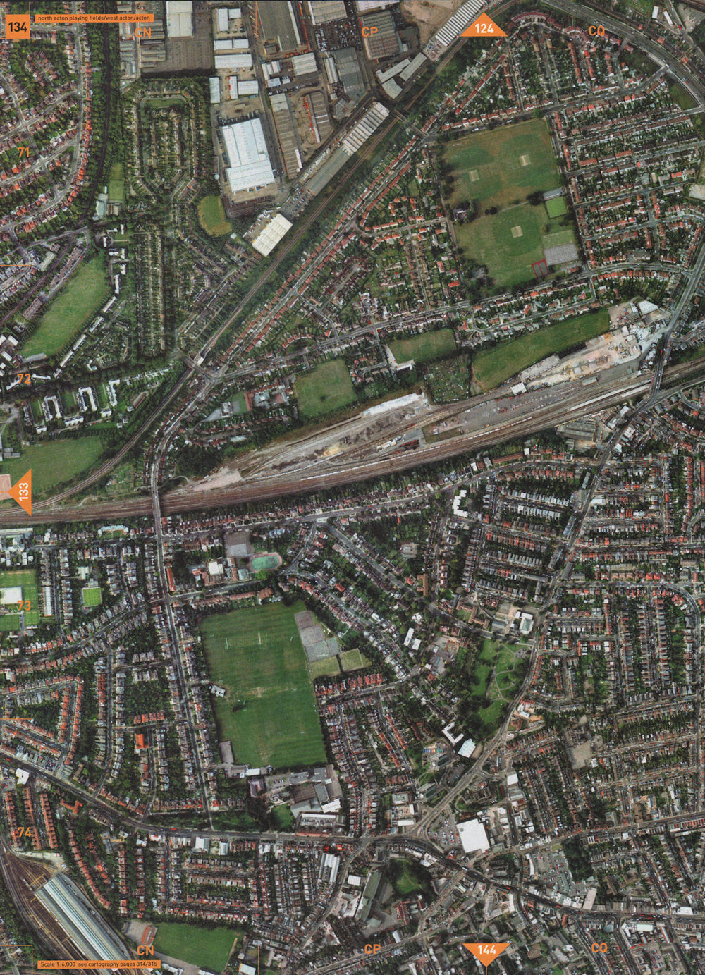 WEST ACTON W3 W5.North Acton Playing Fields Twyford Avenue Sport Ground 2000 map