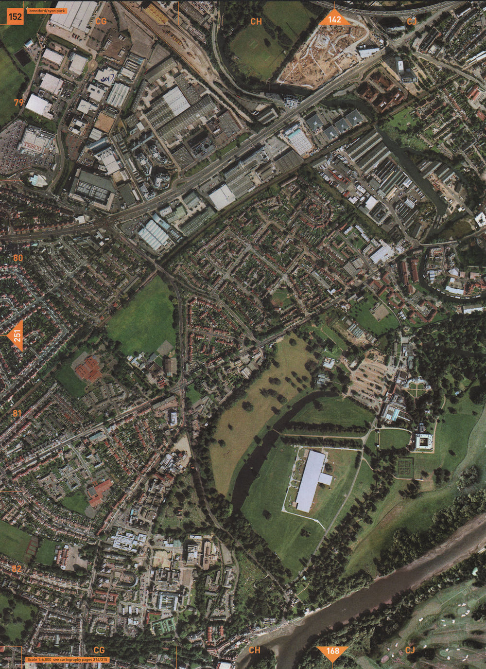 SYON PARK TW8 TW7. Brentford Boston Manor Park West Cross Centre 2000 old map
