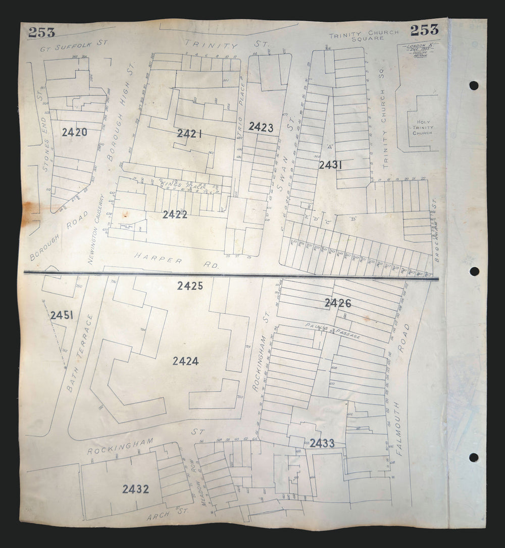 Goad London 253—SE1—Borough High St—Newington Causeway—Holy Trinity Ch 1943 map